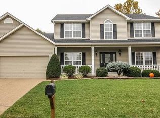 7145 Heartland Dr, Dardenne Prairie, MO 63368