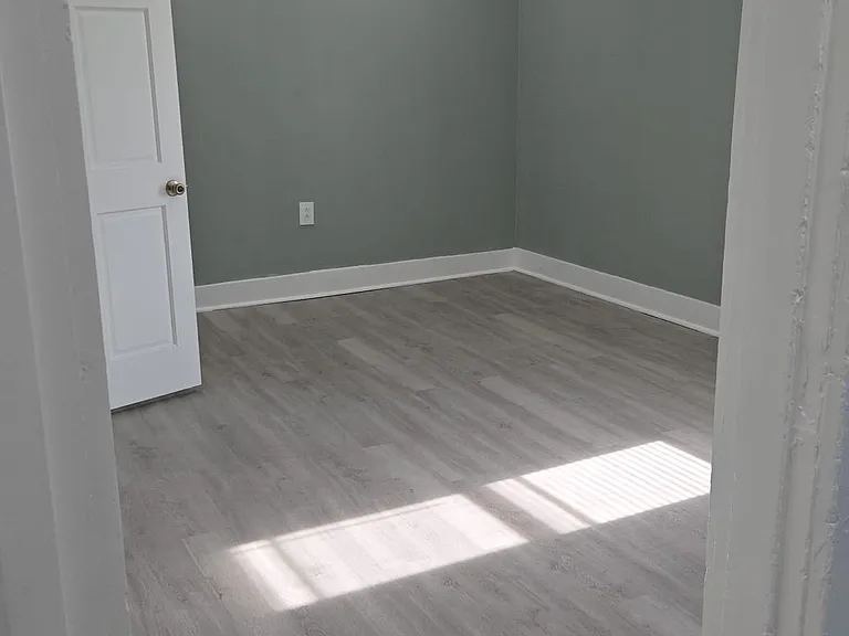 49 Burns Ave #49 — Photo 10