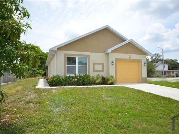 2197 Davis Ct, Fort Myers, FL 33916