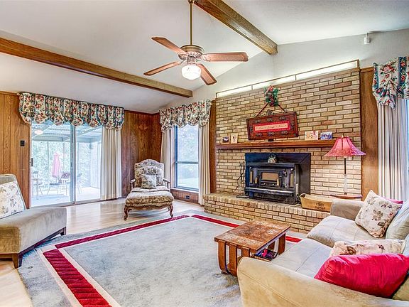 3rd image of 708 N Casa Grande Cir