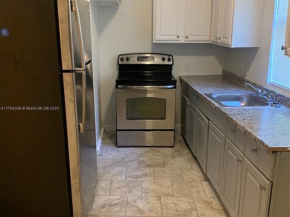 jacksonville-florida-154610790 picture