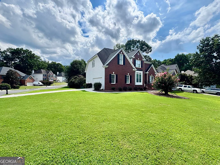1770 Highland Oaks Way — Photo 3