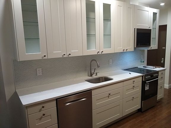 5th image of 91 Greenpoint Ave APT 2