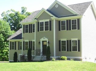 24 Maple St, Paxton, MA 01612