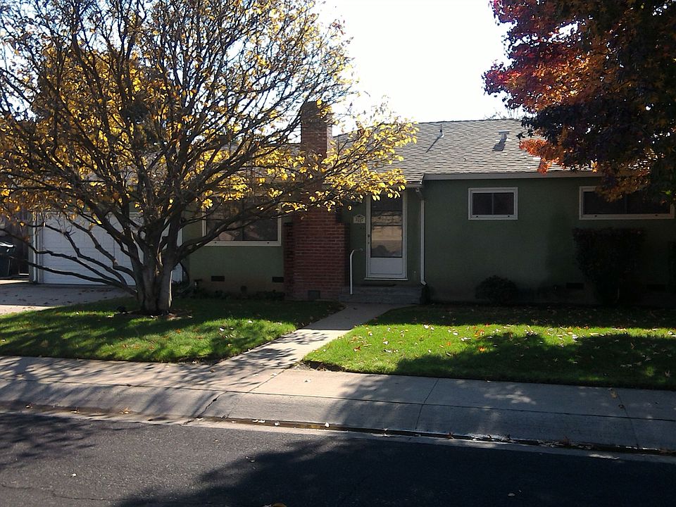2nd image of 3227 E Meadow Ln