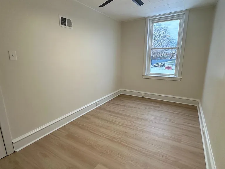 3750 L St — Photo 18