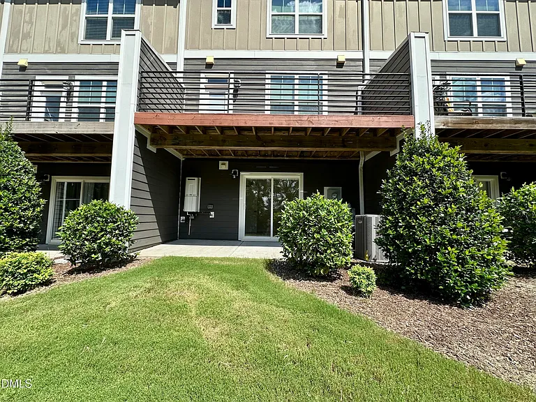 304 Skymont Dr — Photo 29