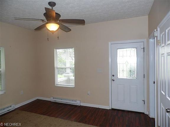2nd image of 323 Hedgewood Ave