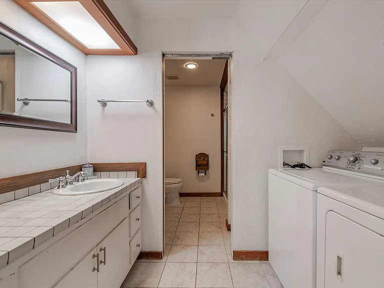 400 Grimsel Pass Rd — Photo 28