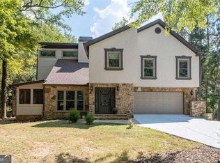 5194 Sunburst Dr, Norcross, GA 30092