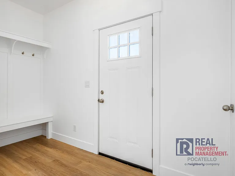 6134 Reflection Ridge Dr — Photo 12