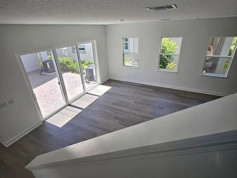 10172 Pearson Ave — Photo 17