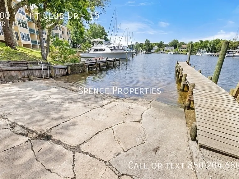 300 Yacht Club Dr #15 — Photo 42