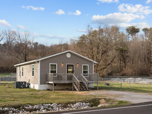 233 Hebbertsburg Rd, Crab Orchard, TN 37723