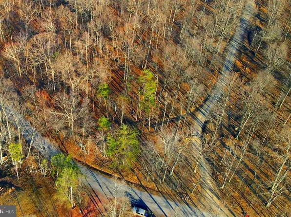 Spring Gap Rd, Slanesville, WV 25444