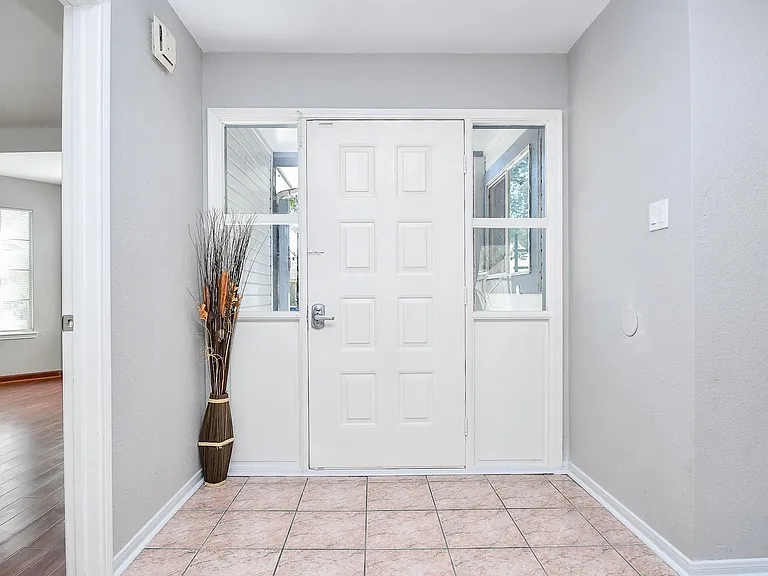 11414 Chariot Dr — Photo 16