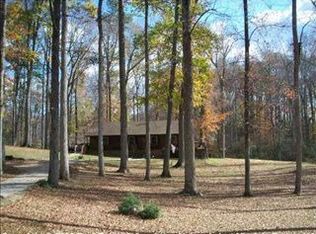 8171 Brook Ct, Gloucester, VA 23061