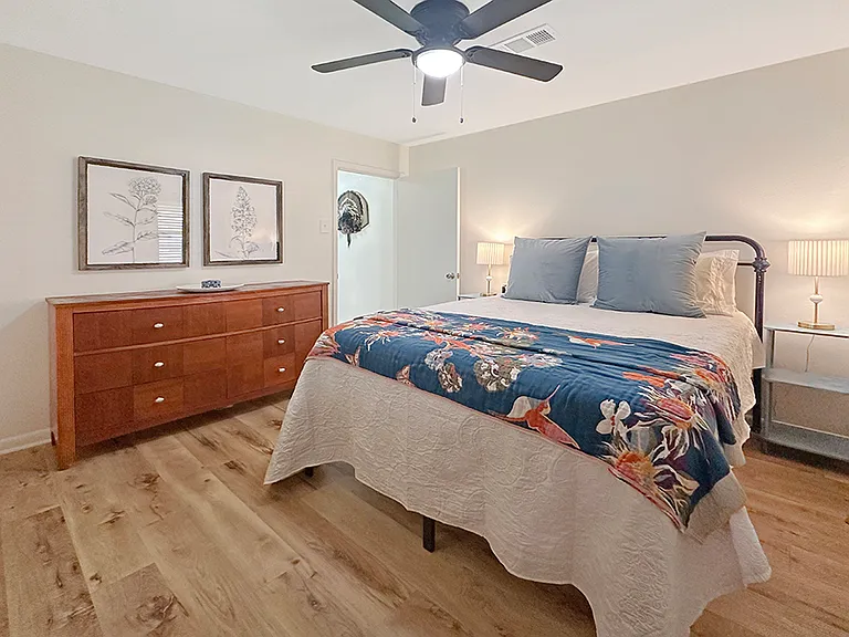 204 Dianne St — Photo 11