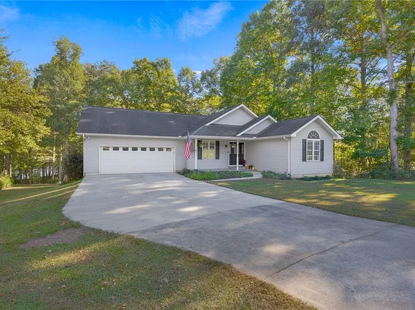 434 Arrowhead Dr, Westminster, SC 29693