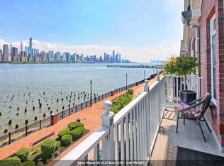 30 Lydia Dr, West New York, NJ 07093