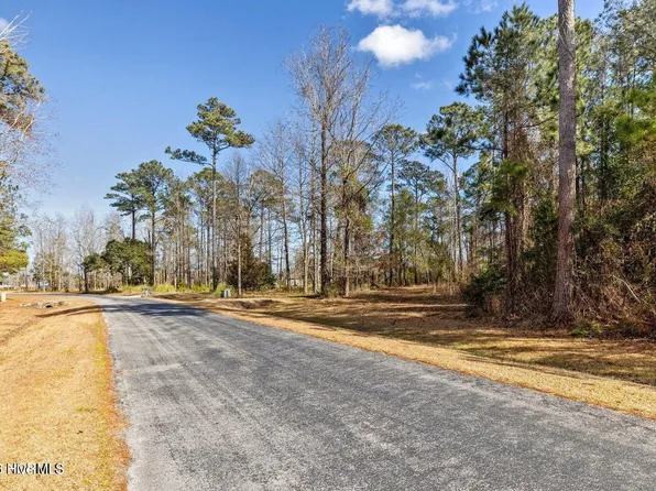 134 Herring Pond Court, Beaufort, NC 28516