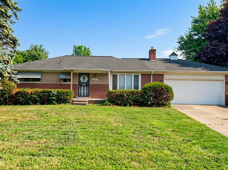 38803 Ecorse Rd — Photo 1