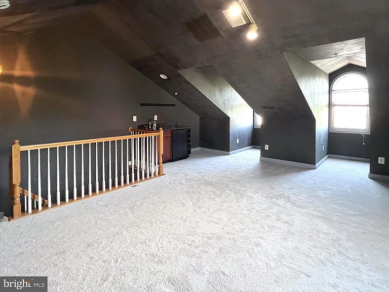 1601 Leeds Castle Dr — Photo 27