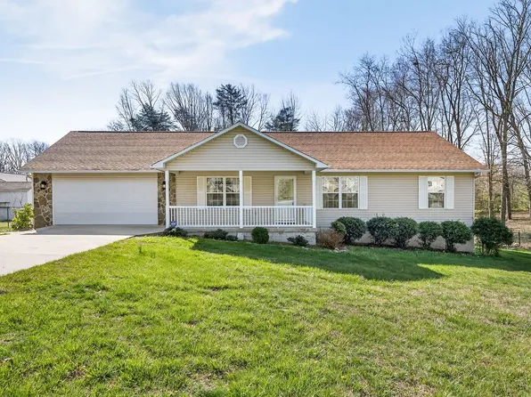 39 Calloway Dr, Crossville, TN 38555