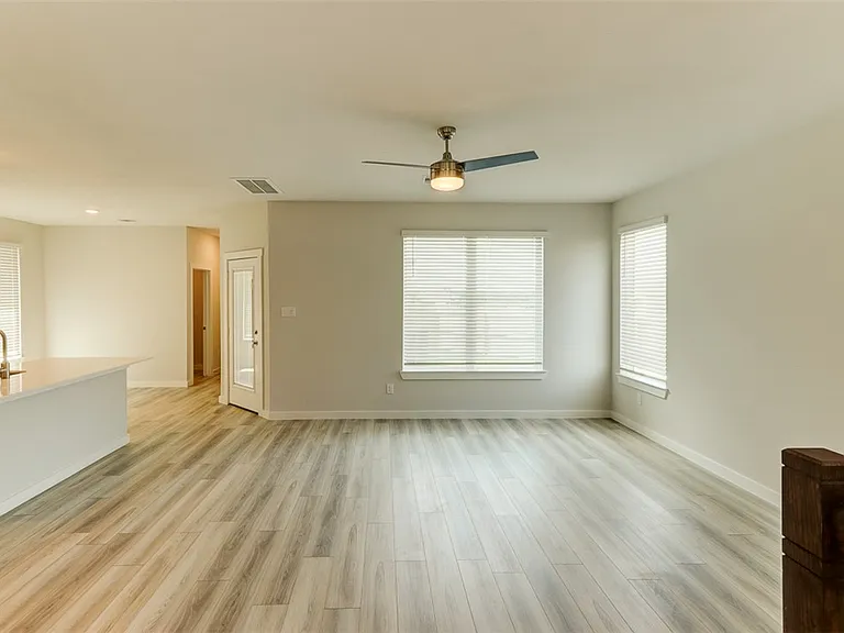 760 Double Mountain Rd — Photo 2
