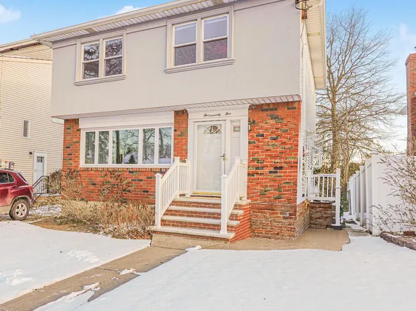 575 Carlton Blvd, Staten Island, NY 10312