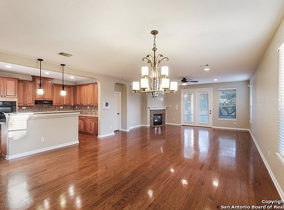 3rd image of 1202 Andover Bay