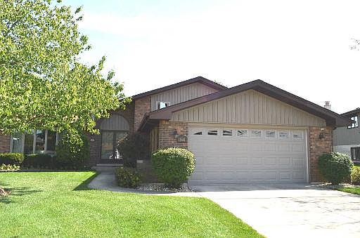 1st image of 15441 Mulberry Ct