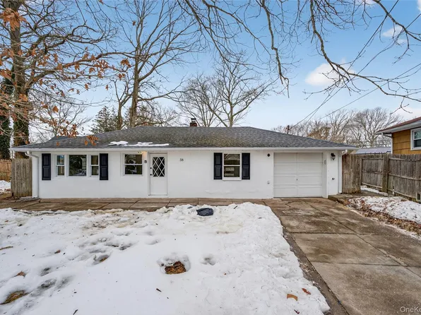 (undisclosed Address), Mastic, NY 11950