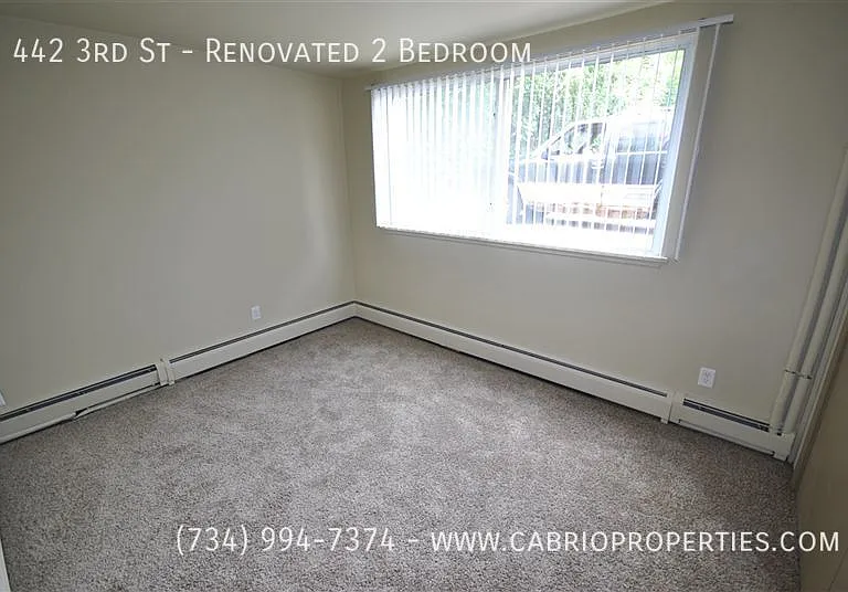 442 3rd St — Photo 10