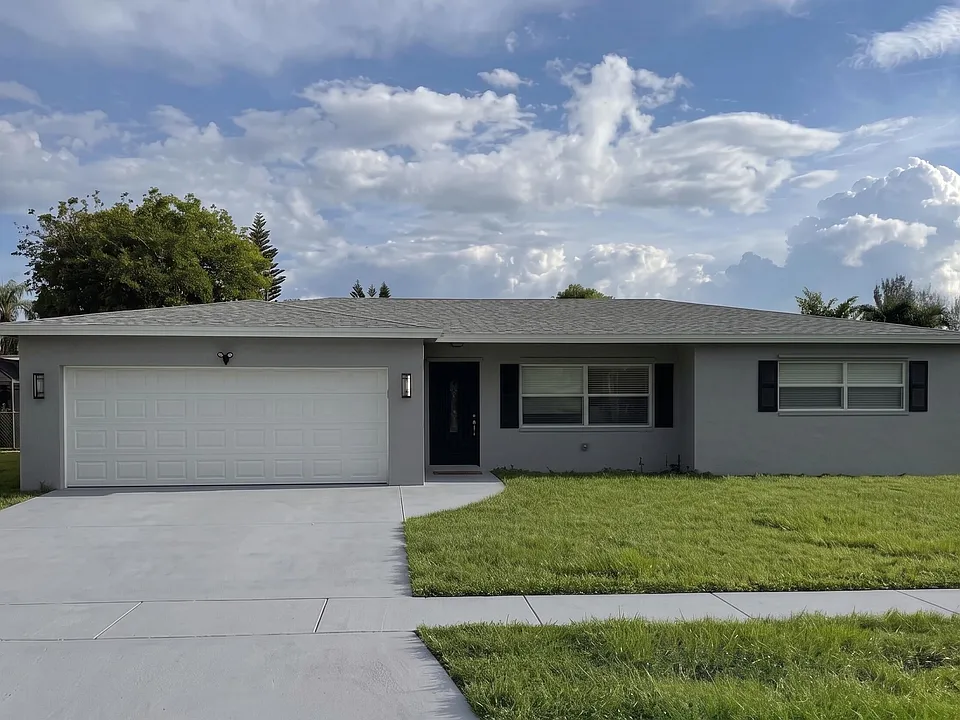 11184 Median St