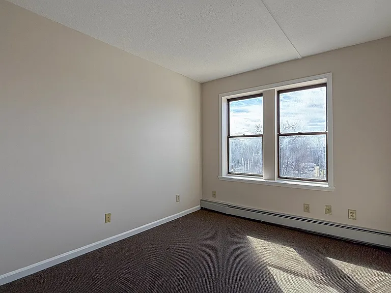26 Congress St / Luca Investments LLC — Photo 19