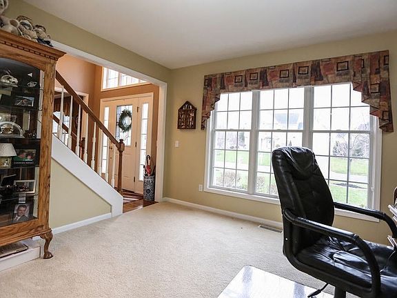 4th image of 7 Anglewood Ct