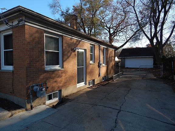 3rd image of 115 E Keith Ave