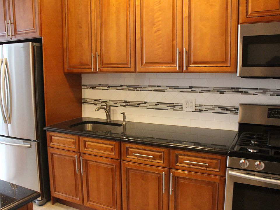 1st image of 1 Fordham Hill Oval APT 3D