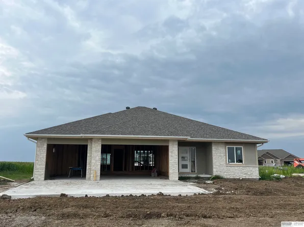 810 S 22nd St, Ashland, NE 68003