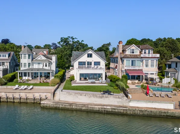 22 Ocean Drive North, Stamford, CT 06902