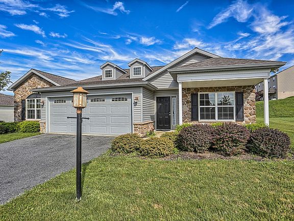 2nd image of 312 Sleepy Hollow Dr