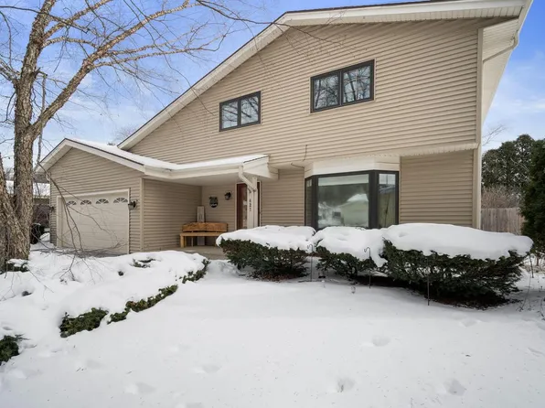 427 South Grandview BOULEVARD, Waukesha, WI 53188
