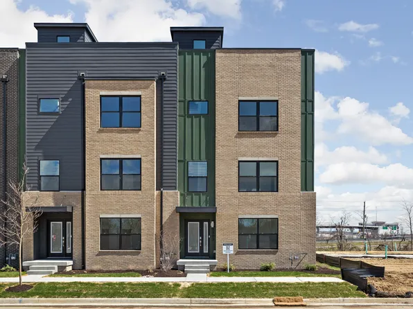 9887 Baneberry Ln, Carmel, IN 46290