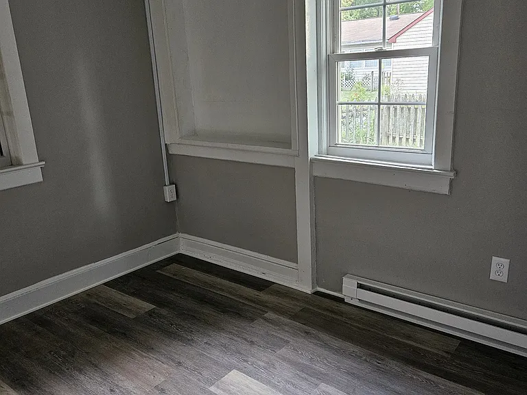 214 Somerset St — Photo 21