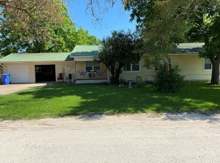 210 Mainer St, Lovelady, TX 75851