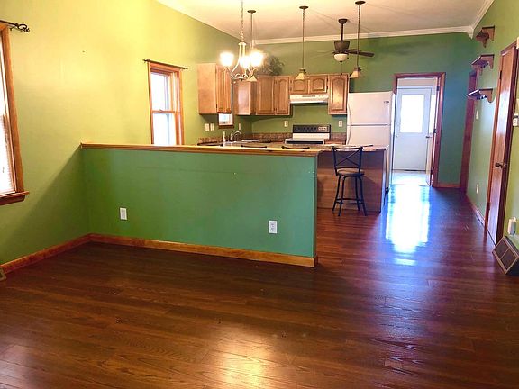 2nd image of 1816 Highland Ave