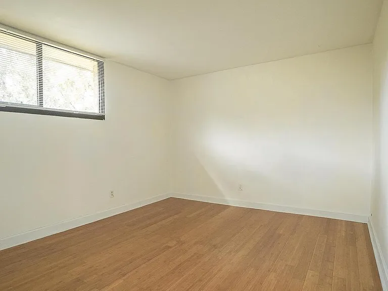 525 N Armistead St #302 — Photo 12