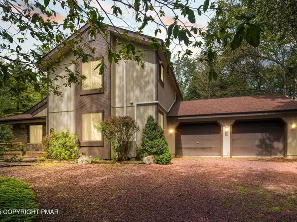5425 Woodland Ave, Pocono Pines, PA 18350