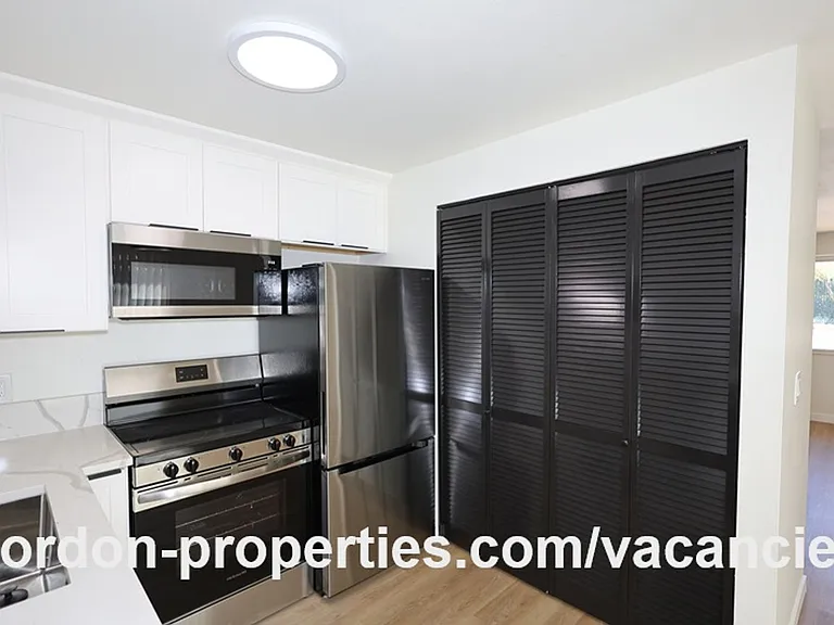 8960 SE Tolbert St #2 — Photo 12